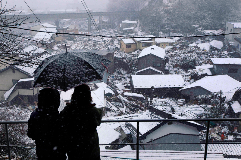 Illustration for article titled The Japan Quake's Most Powerful Photos (Updated)
